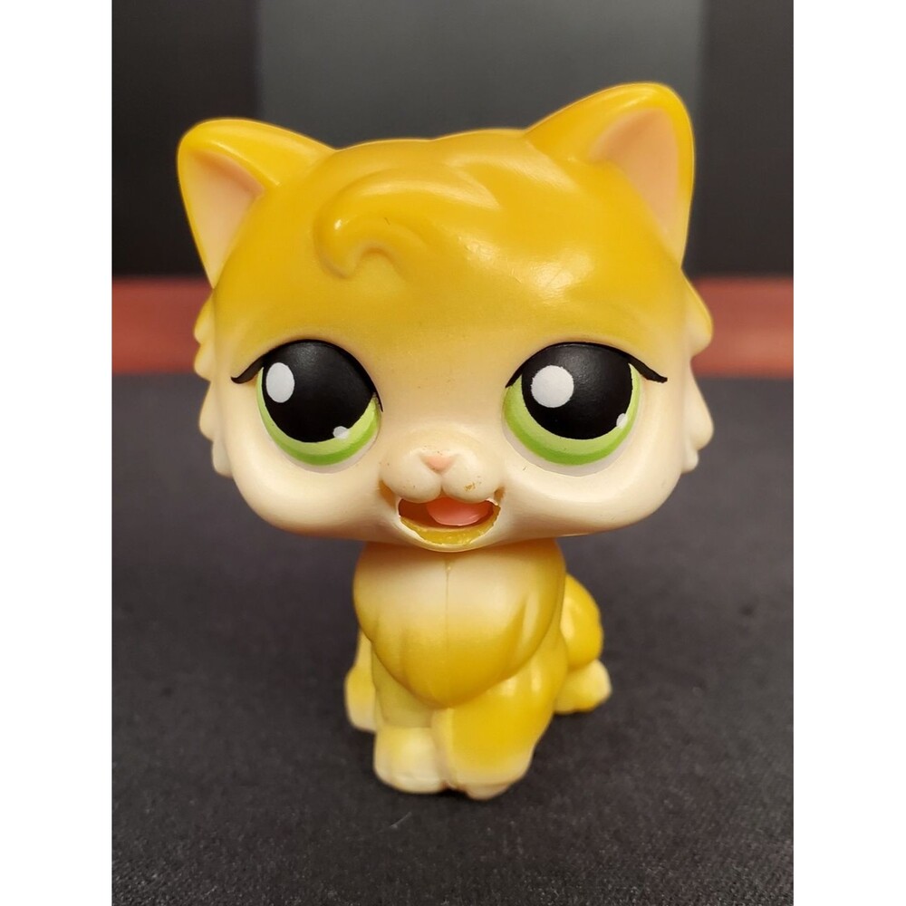 LPS Littlest Pet Shop Magic Motion Yellow Persian Cat 2005